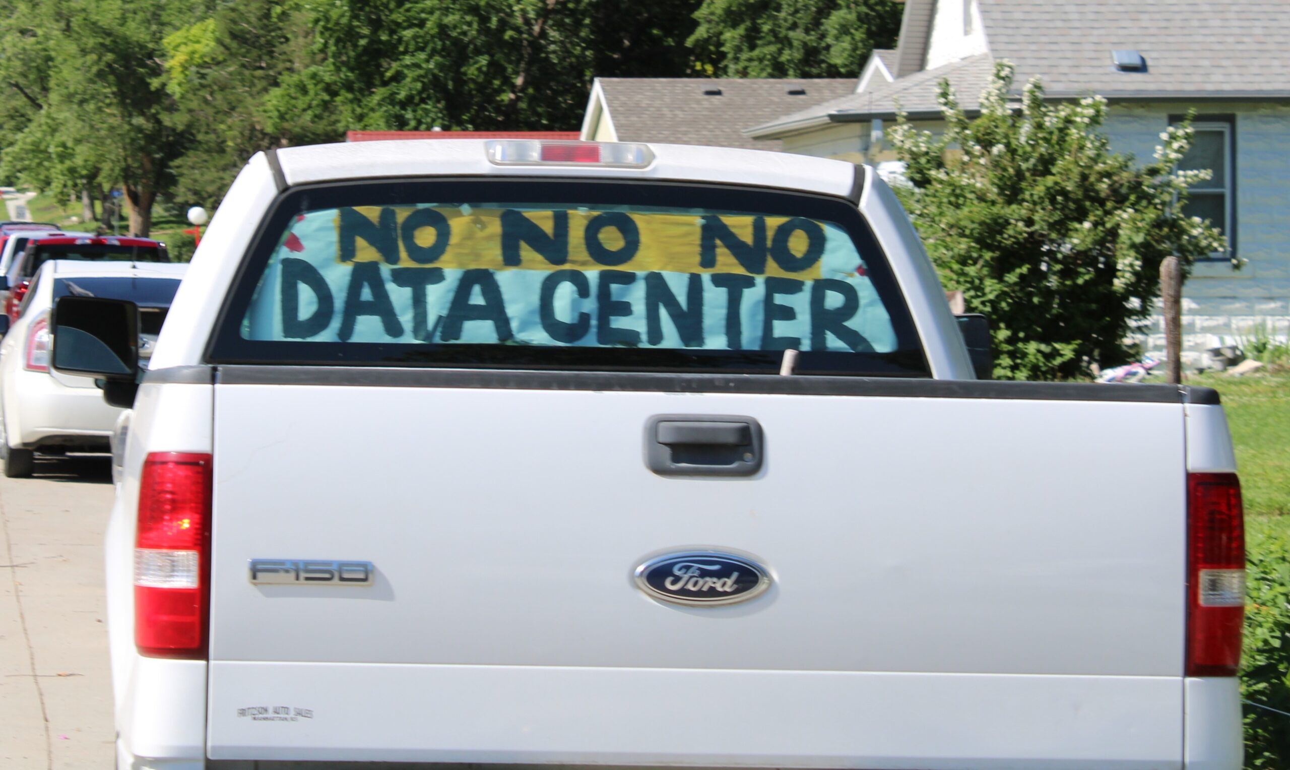 Community opposition to AI infrastructure development and land use
